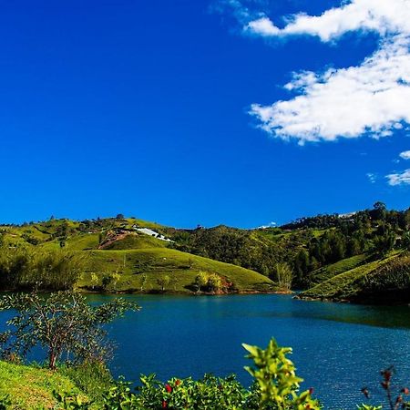 Aw Guatape Glamping Resort Ngoại thất bức ảnh
