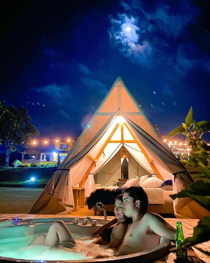 Aw Guatape Glamping Resort Ngoại thất bức ảnh