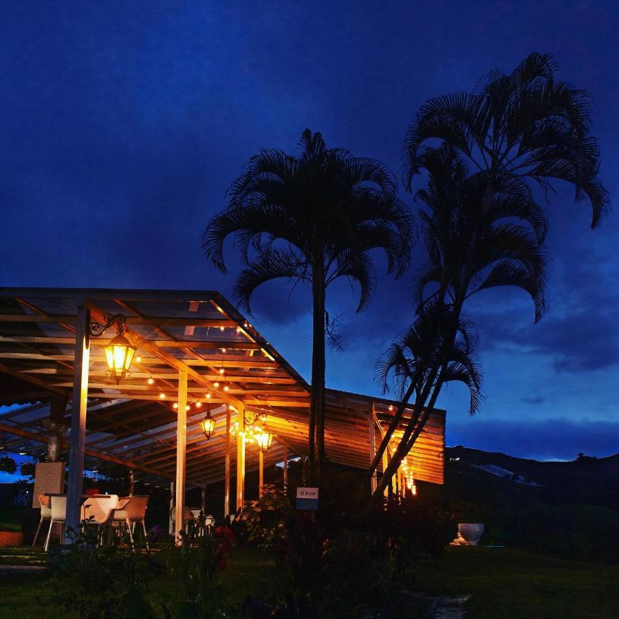 Aw Guatape Glamping Resort Ngoại thất bức ảnh