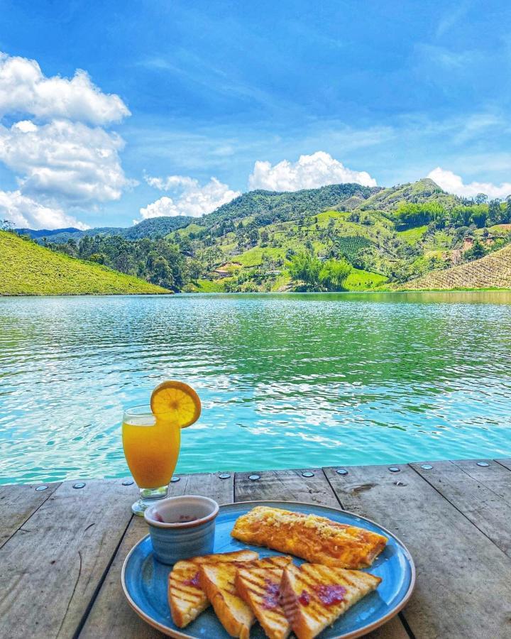 Aw Guatape Glamping Resort Ngoại thất bức ảnh