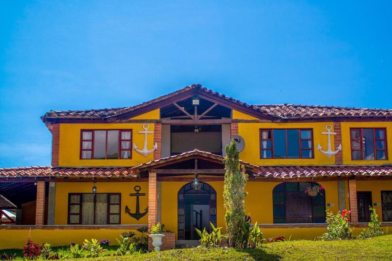 Aw Guatape Glamping Resort Ngoại thất bức ảnh