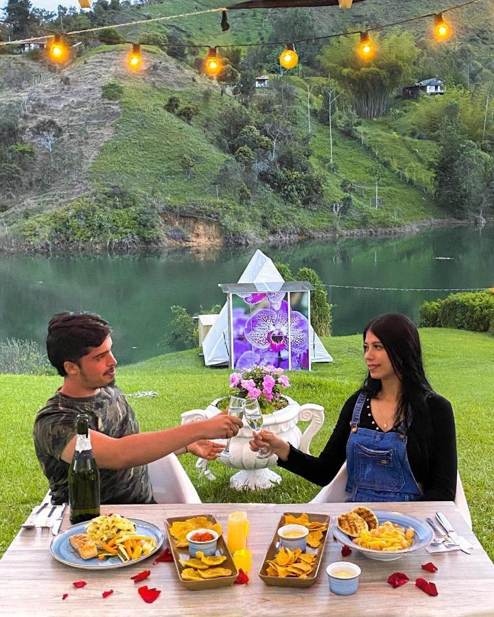 Aw Guatape Glamping Resort Ngoại thất bức ảnh